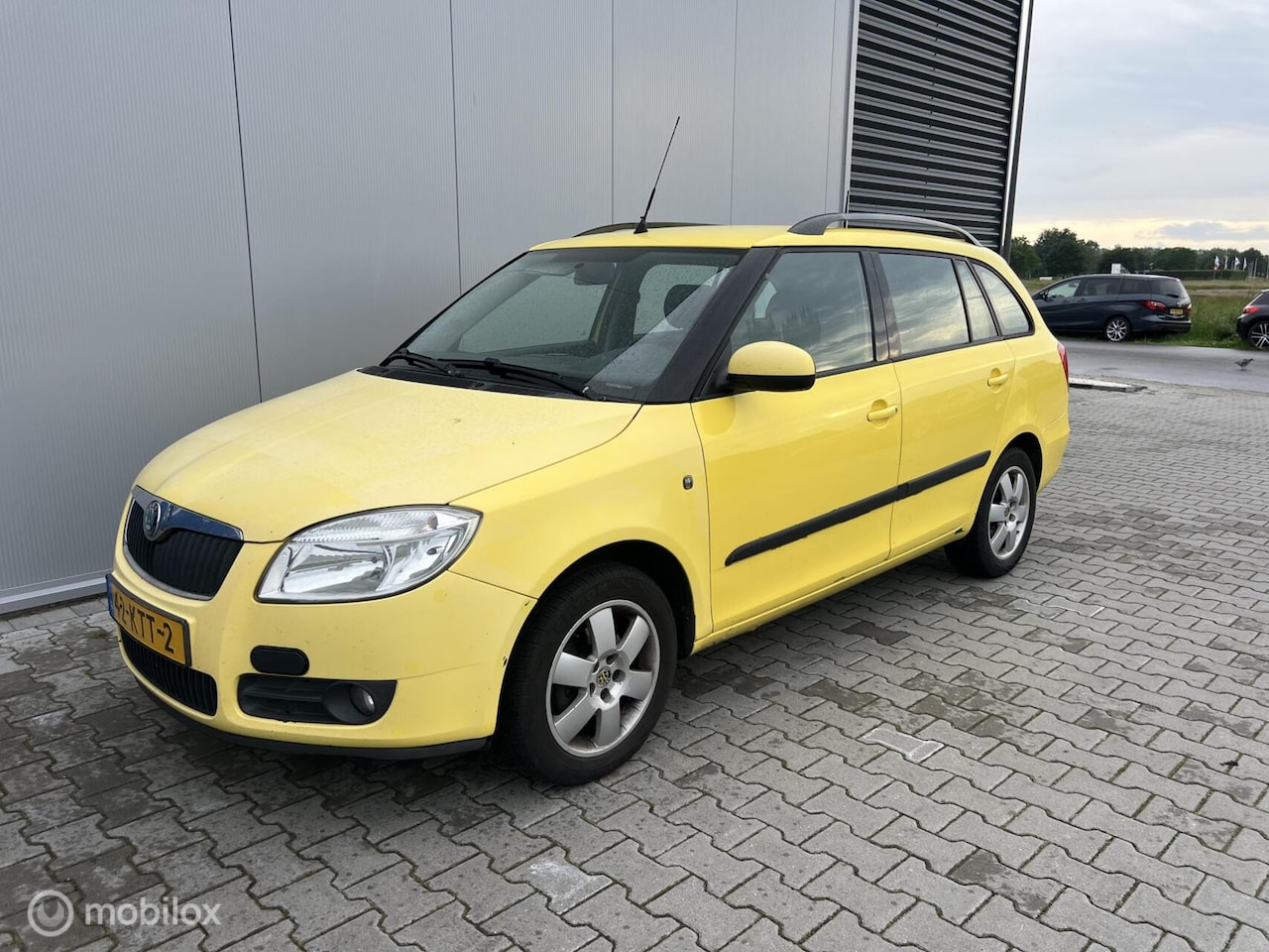 Skoda Fabia Combi - 1.6-16V VASTE PRIJS - AutoWereld.nl