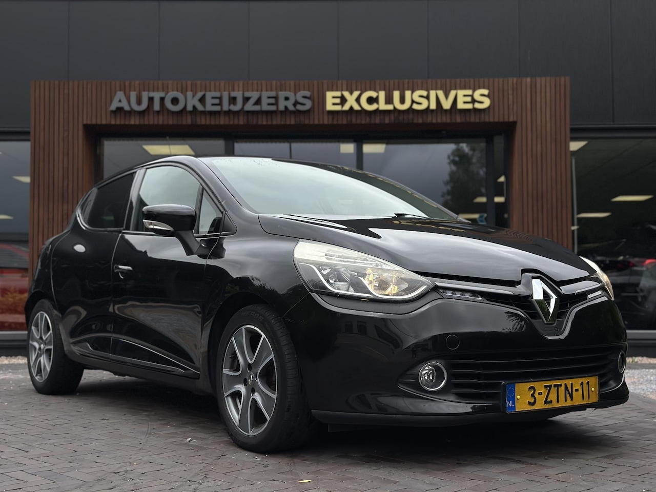 Renault Clio - 0.9 TCe Expression Airco Cruise Control - AutoWereld.nl