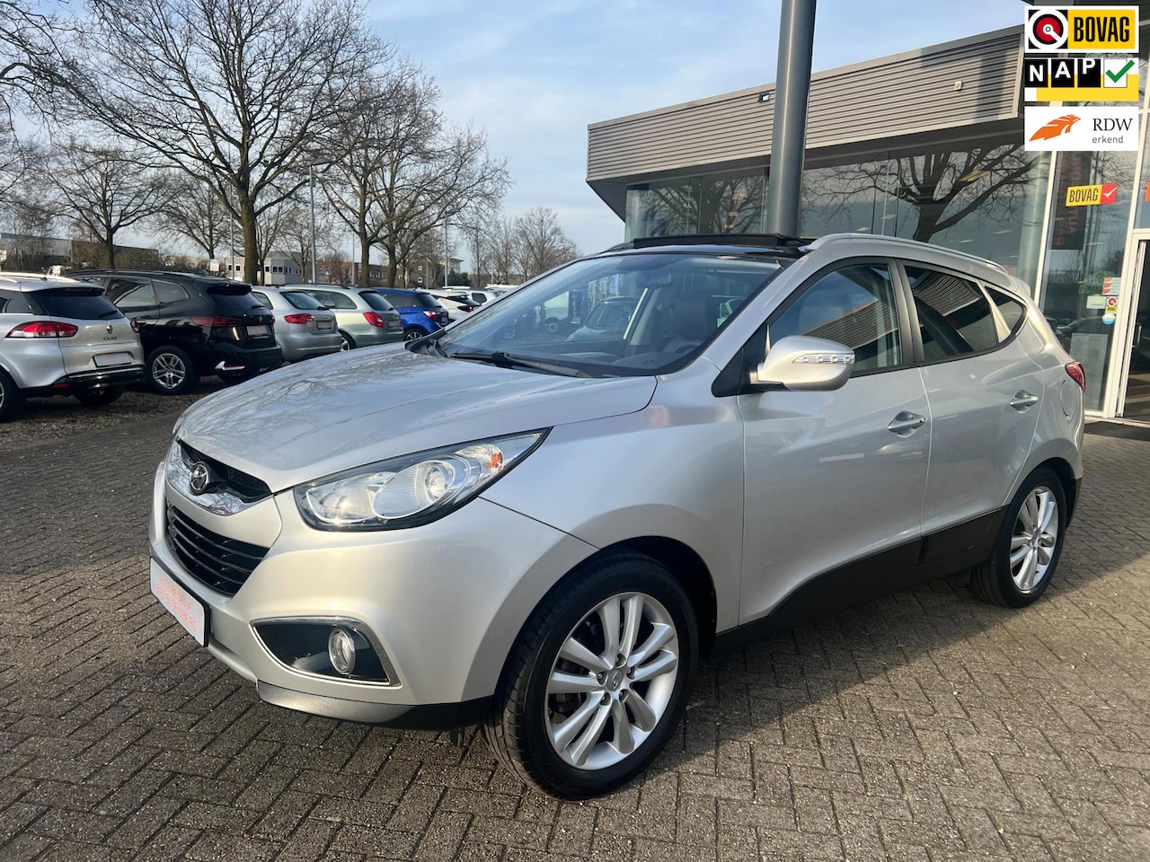 Hyundai ix35 - 2.0i i-Catcher 2.0i i-Catcher, Automaat, Navigatie, panodak, Clima, Bluetooth, etc - AutoWereld.nl