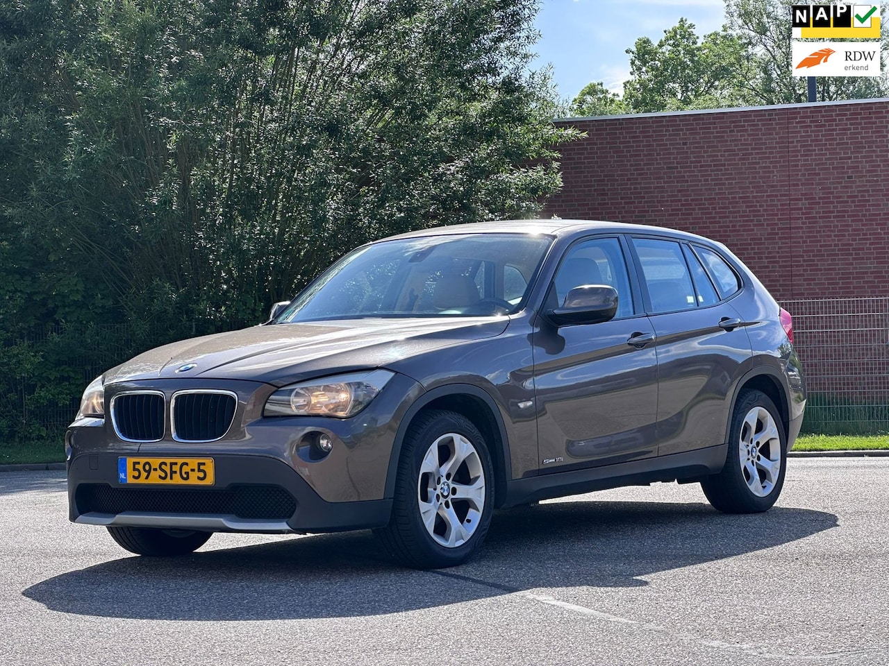BMW X1 - SDrive18i Executive Automaat*Leder*Trekhaak*NAP*Navigatie*Cruise*Clima*Stoelverwarming*Dea - AutoWereld.nl