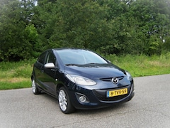 Mazda 2 - 2 1.3 TS Plus . 5 Drs . Airco . Stoelverwarming . Navigatie . Elec ramen . enz