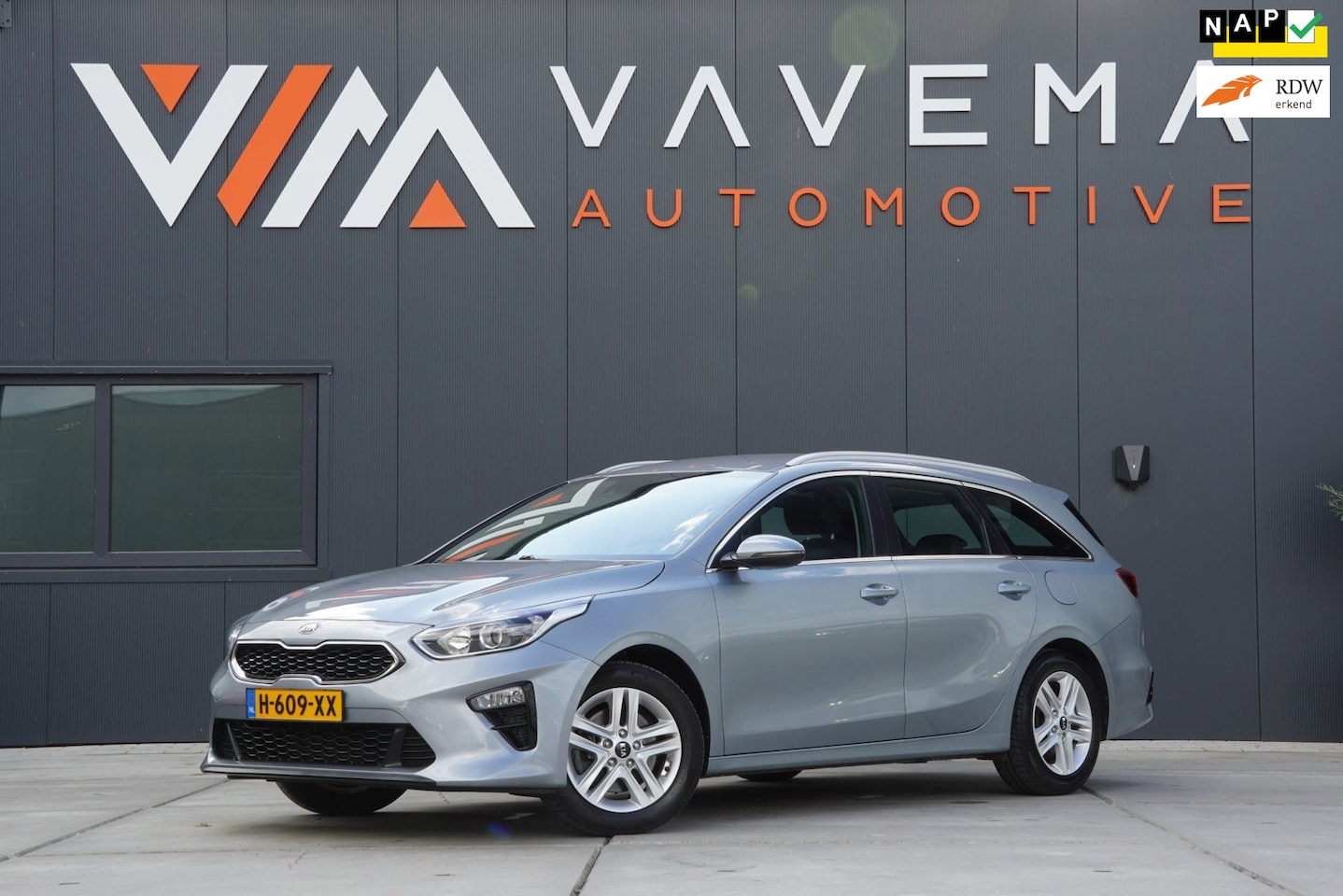 Kia Cee'd Sportswagon - Ceed 1.0 T-GDi DynamicLine 2020 Dynamicline Cruise control Lane assist Airco Clima Navi Ca - AutoWereld.nl