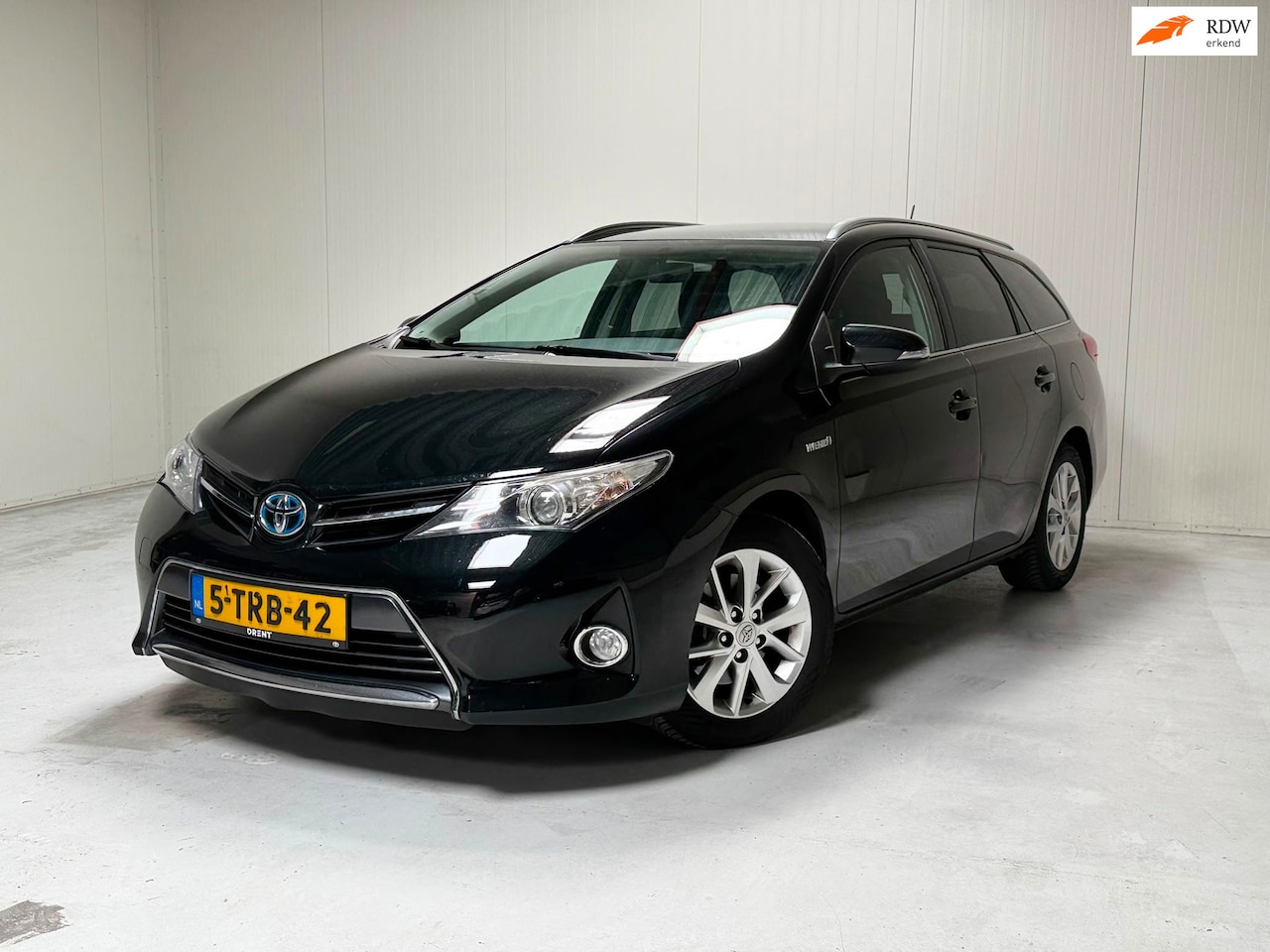 Toyota Auris Touring Sports - 1.8 Hybrid Lease |Pano |Camera|Cruis| - AutoWereld.nl