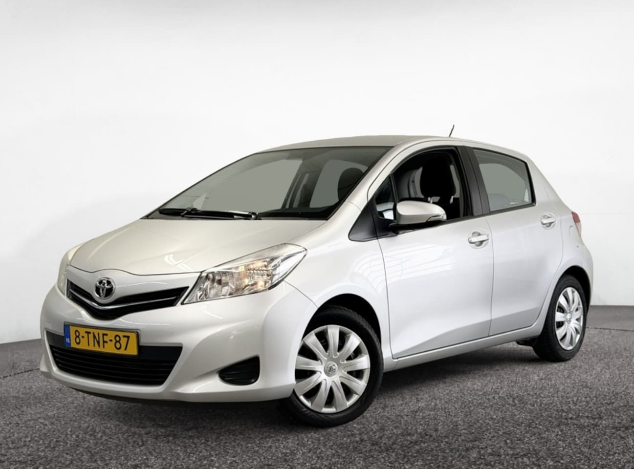 Toyota Yaris - 1.3 VVT-i Aspiration 1.3 VVT-i Aspiration - AutoWereld.nl