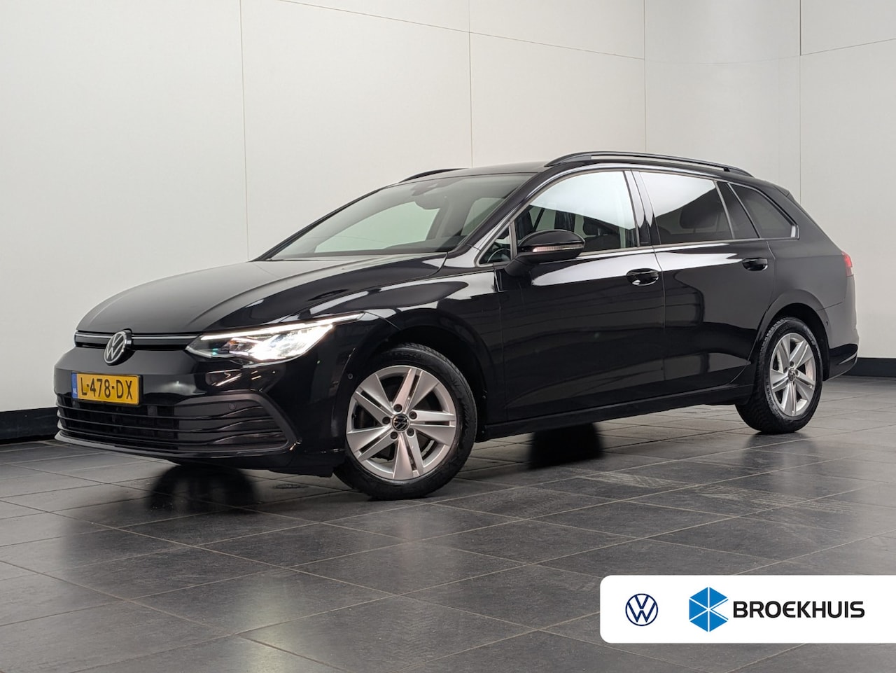Volkswagen Golf Variant - 1.0 TSI Life 110PK TREKHAAK | Achteruitrijcamera | Apple Carplay/Android Auto|telefooninte - AutoWereld.nl