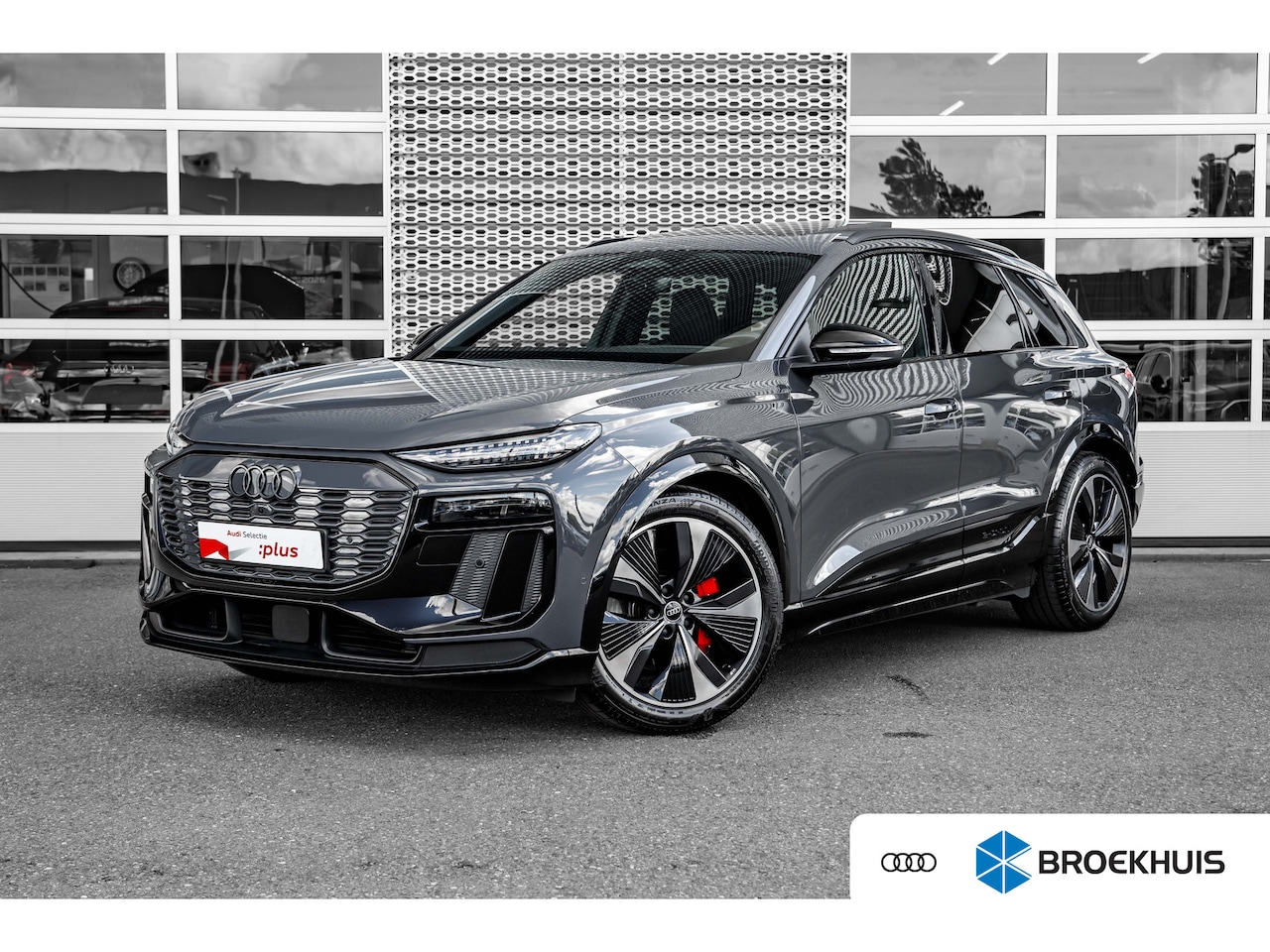 Audi Q6 SQ6 e-tron - quattro 360 kW edition one grey | Panoramadak | Luchtvering | Head Up Display | Bang & Olu - AutoWereld.nl