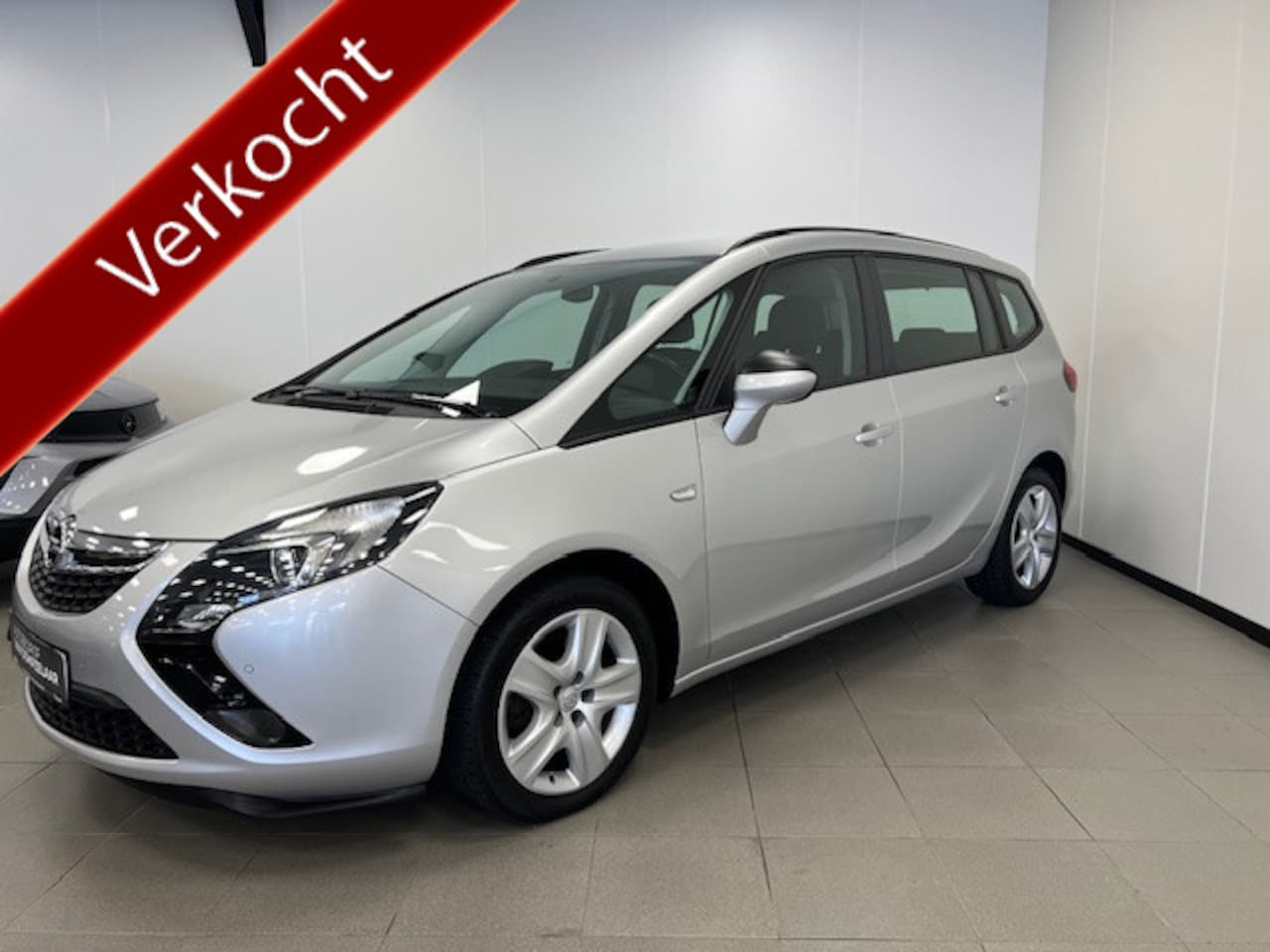 Opel Zafira Tourer - 1.4 Edition 7-PERSOONS / NAVI / TREKH. / STOELVERW. / - AutoWereld.nl