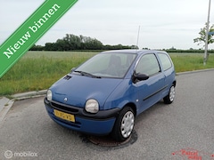 Renault Twingo - 1.2 airco trekhaal nap nieuwe apk koopje