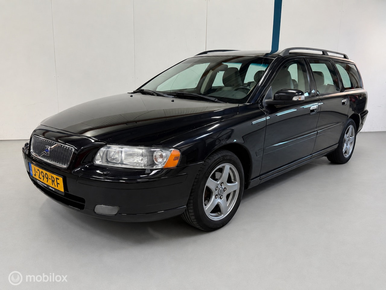 Volvo V70 - 2.4 Edition Classic 2.4 Edition Classic 170PK - AutoWereld.nl
