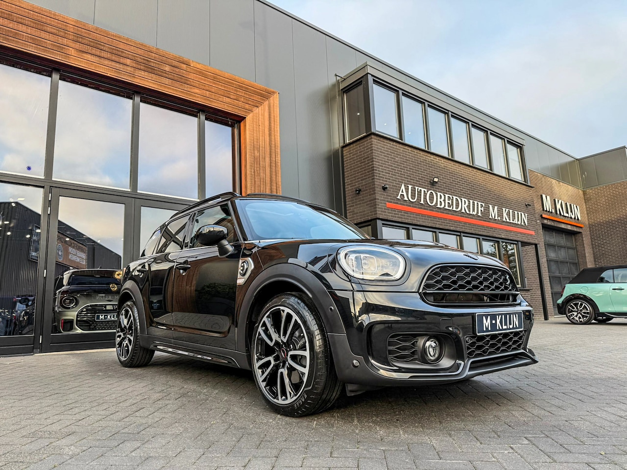 MINI Countryman - 1.5 Cooper S E ALL4 John Cooper Works 220pk/Pano/Memory/Hk/Vol/Btw - AutoWereld.nl