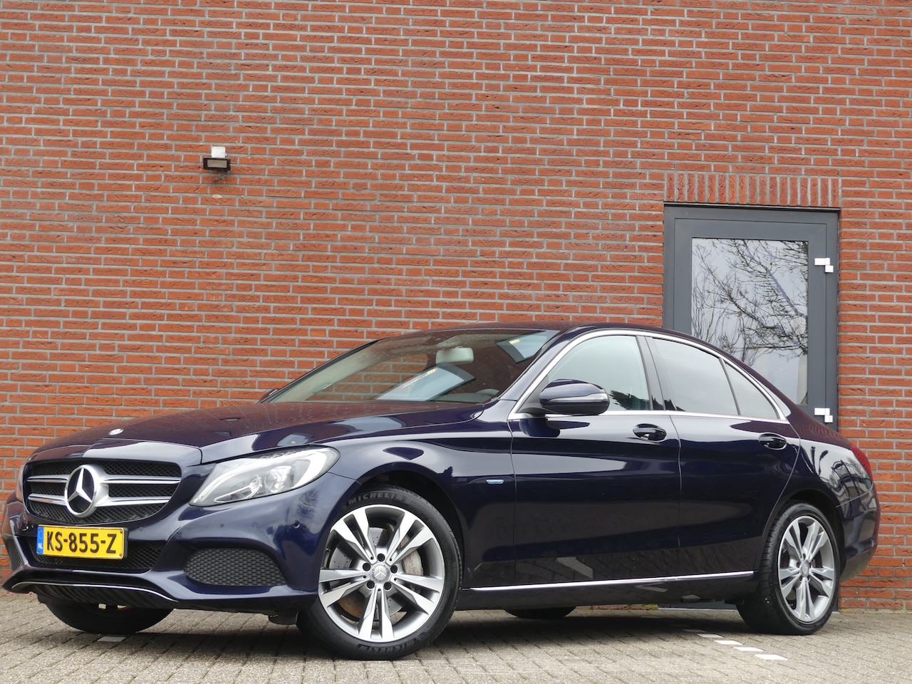 Mercedes-Benz C-klasse - 350 e / Leer / Sportstoelen / 18inch - AutoWereld.nl