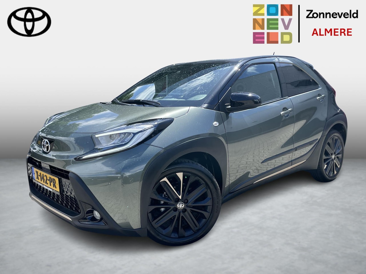 Toyota Aygo X - 1.0 VVT-i S-CVT Premium 1.0 VVT-i S-CVT Premium - AutoWereld.nl