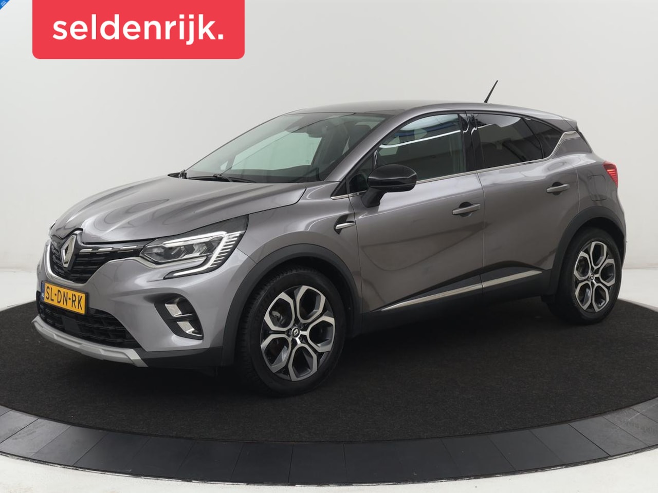 Renault Captur - 1.6 E-Tech Plug-in Hybrid 160 Intens | SOH 87,8% | Carplay | Keyless | Half Leder | Blueto - AutoWereld.nl