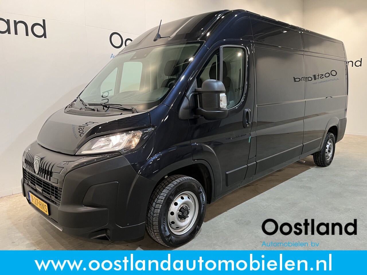 Peugeot Boxer - 2.2 BlueHDi 140 PK L3H2 / Airco / Cruise Control / Camera / 3-Zits / 66.000 KM !! - AutoWereld.nl
