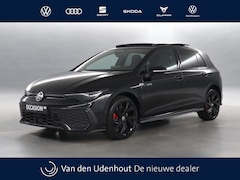 Volkswagen Golf - GTE 1.5 eHybrid 272pk PHEV / Panoramadak / Head Up / 360 Camera