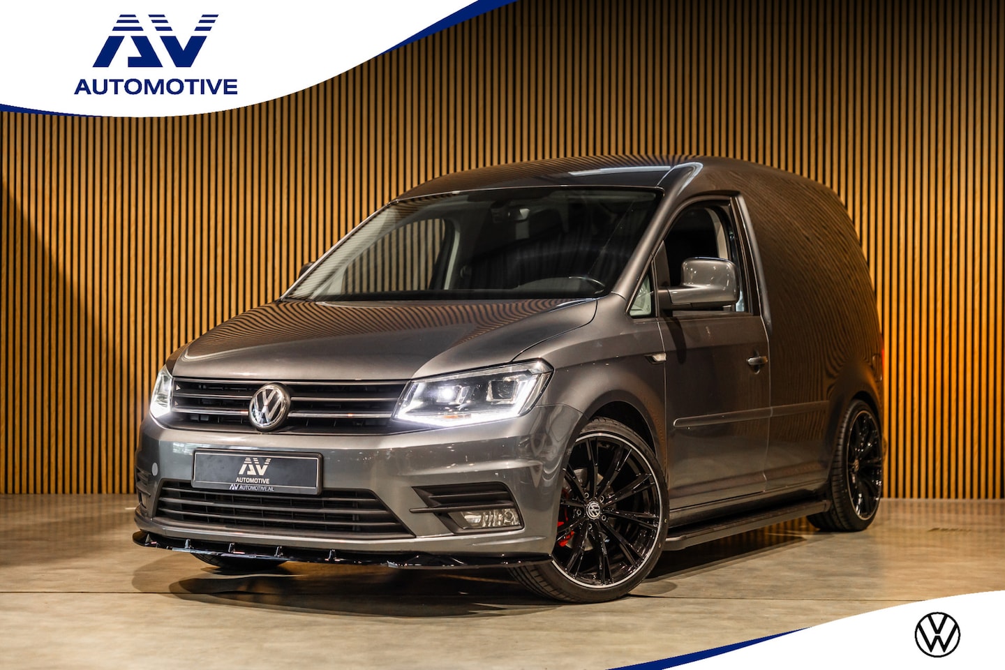 Volkswagen Caddy - 2.0 TDI Exclusive 185 PK | Bi-Xenon | ACC | CarPlay | Navigatie | PDC | MF Stuur | Trekhaa - AutoWereld.nl
