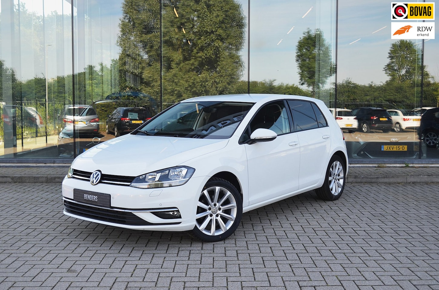 Volkswagen Golf - 1.4 TSI ACT Highline | Cruise | PDC | Climate controle | Bluetooth | Stoel verw. - AutoWereld.nl