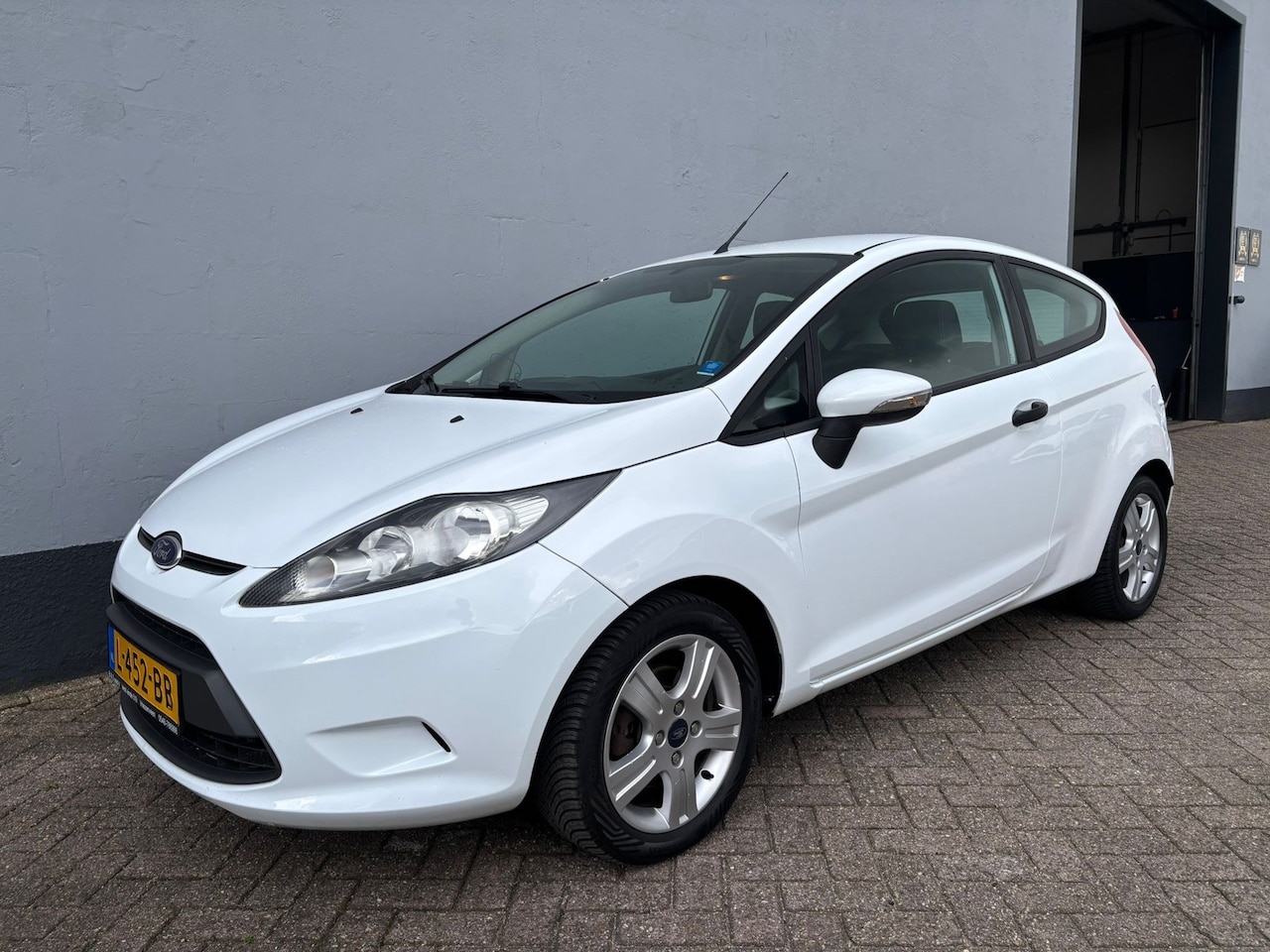 Ford Fiesta - 1.25 Champion - Airco - LMV - AutoWereld.nl