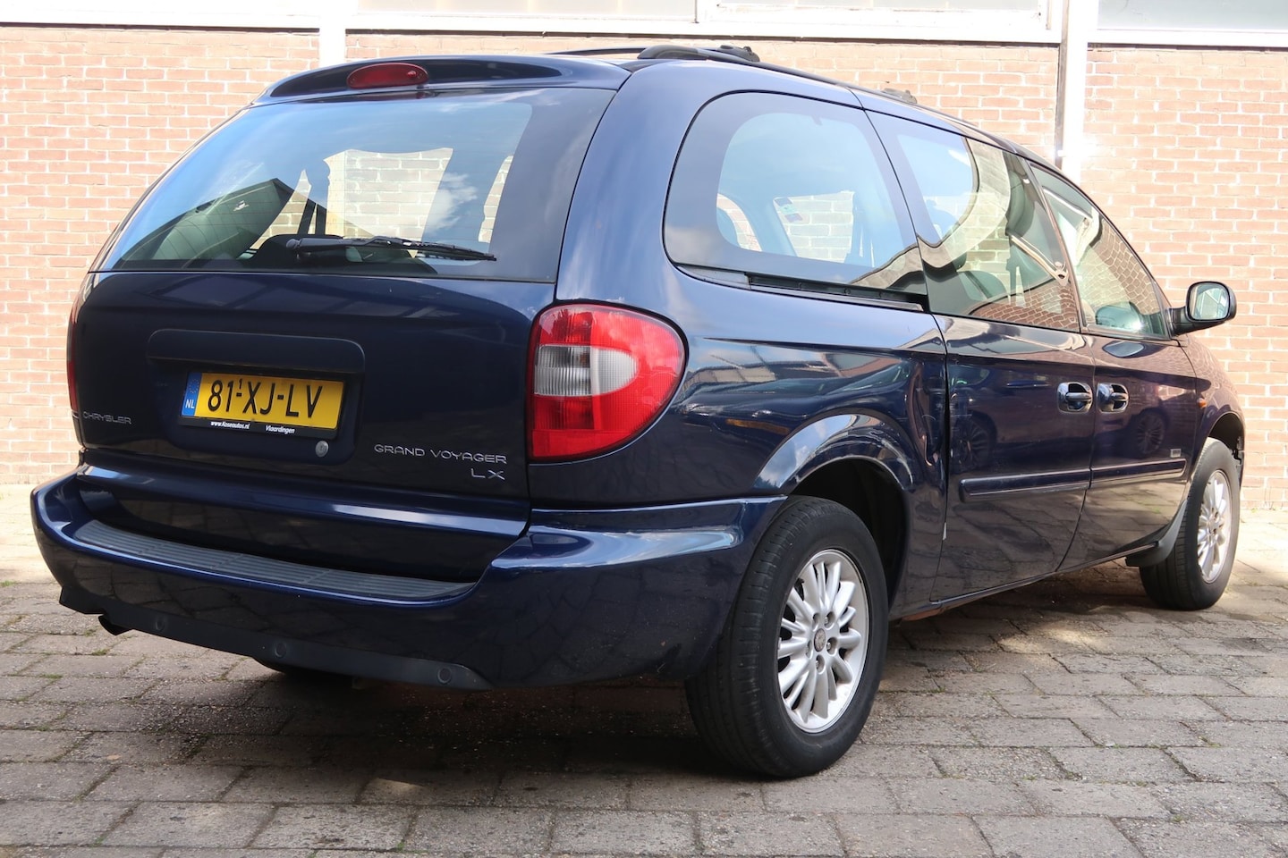 Chrysler Grand Voyager - 3.3i V6 LX *Rijklaarprijs *1e Eigenaar *NAP - AutoWereld.nl