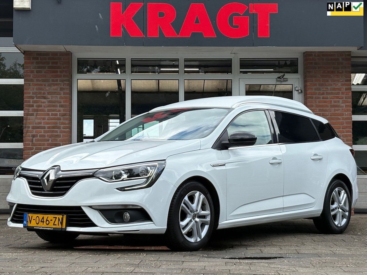 Renault Mégane - VAN GRIJS KENTEKEN|NAP|clima|cruise|grijs|navi|parkeersensoren|bluetooth|elektrisch pakket - AutoWereld.nl