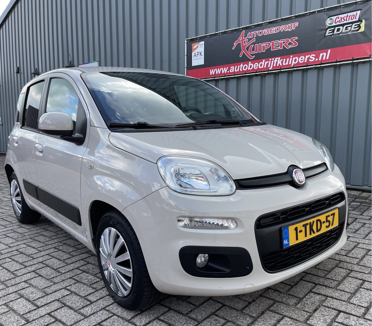 Fiat Panda - 0.9 TwinAir Lounge Airco.Electr.pakket.Trekhaak.Audio - AutoWereld.nl