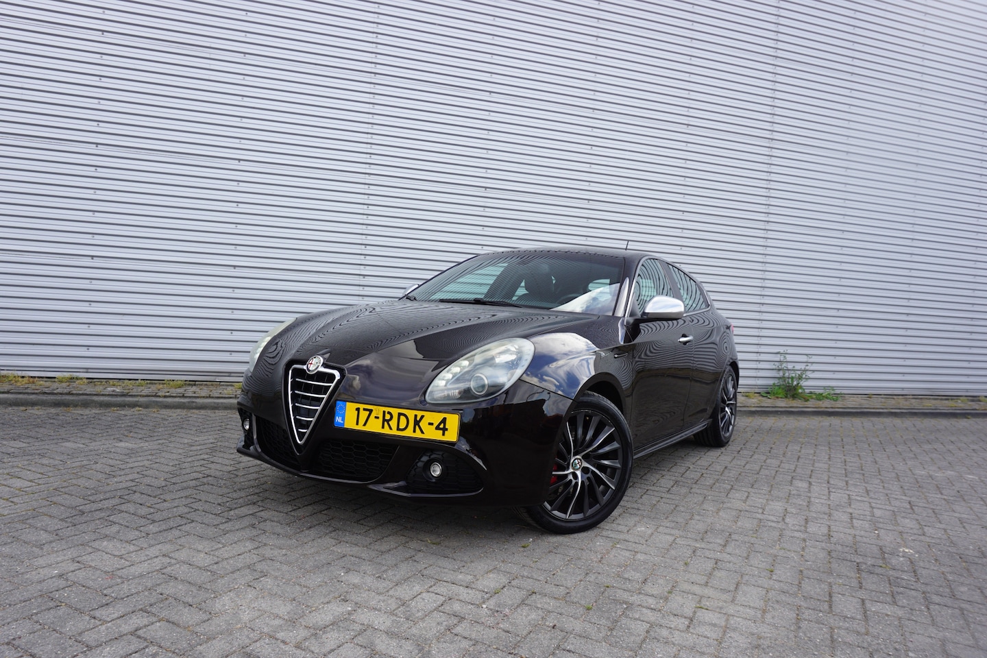 Alfa Romeo Giulietta - 1.4 T Distinctive Climate / Cruise / Parkeers. / Elektr. ramen / Lm velgen / NAP - AutoWereld.nl