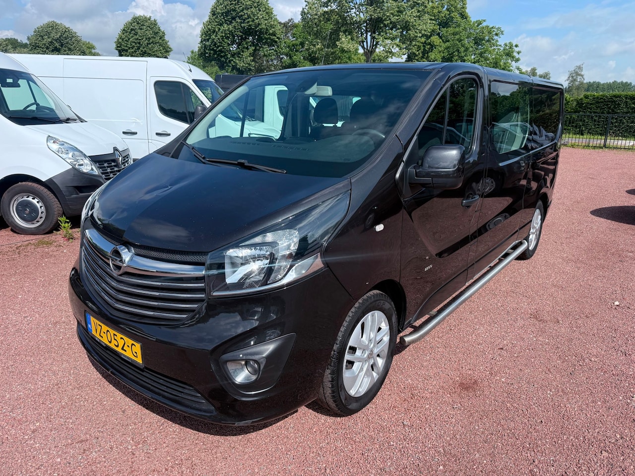 Opel Vivaro - 1.6 CDTI L2H1 DC Sport EcoFlex 1.6 CDTI 120PK L2H1 DC Sport EcoFlex - AutoWereld.nl