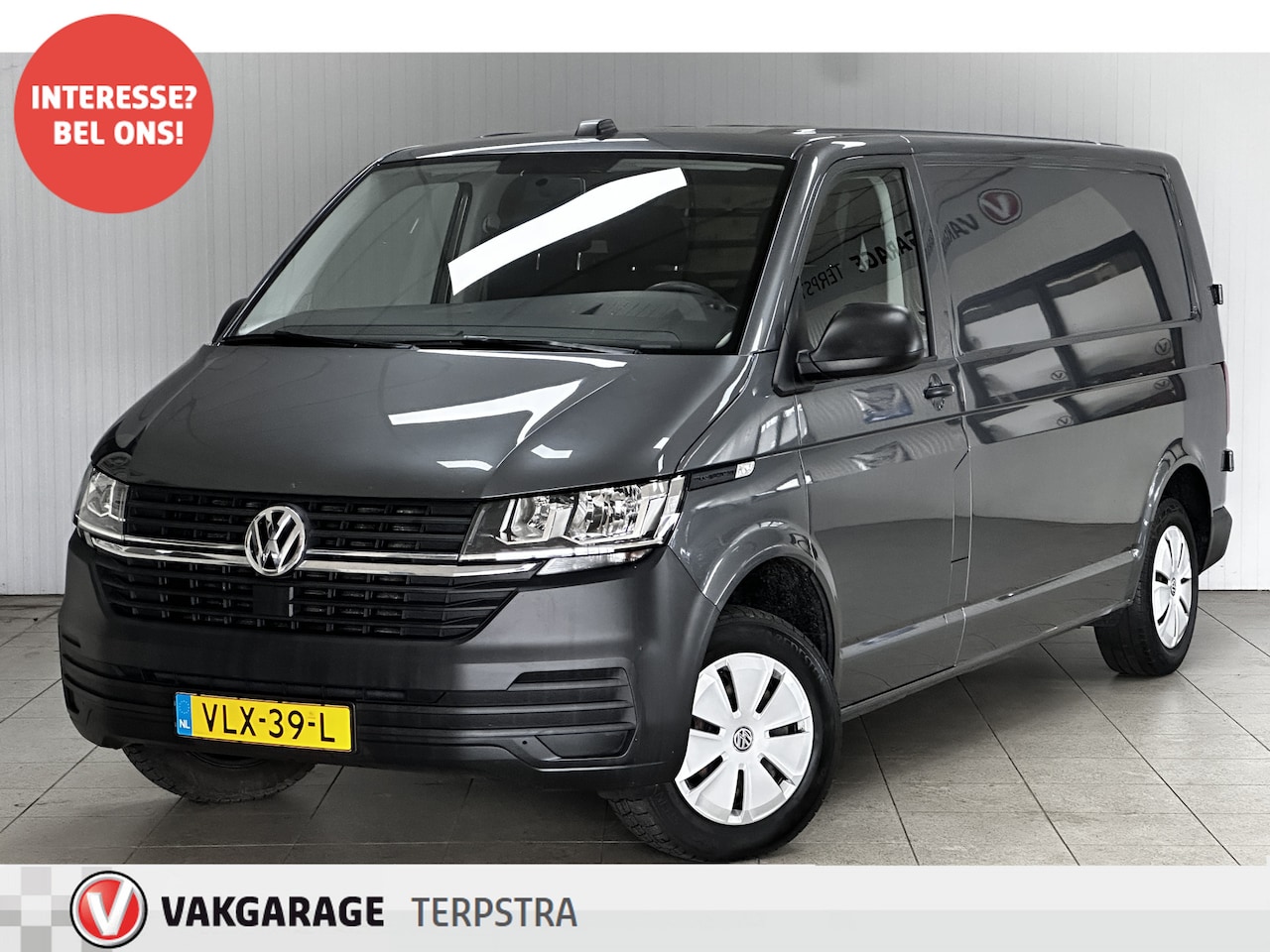 Volkswagen Transporter - 2.0 TDI L2H1 Business/ Trekhaak/ 3-Zitplaatsen voor/ Zij-Schuifdeur Rechts/ Apple + Androi - AutoWereld.nl