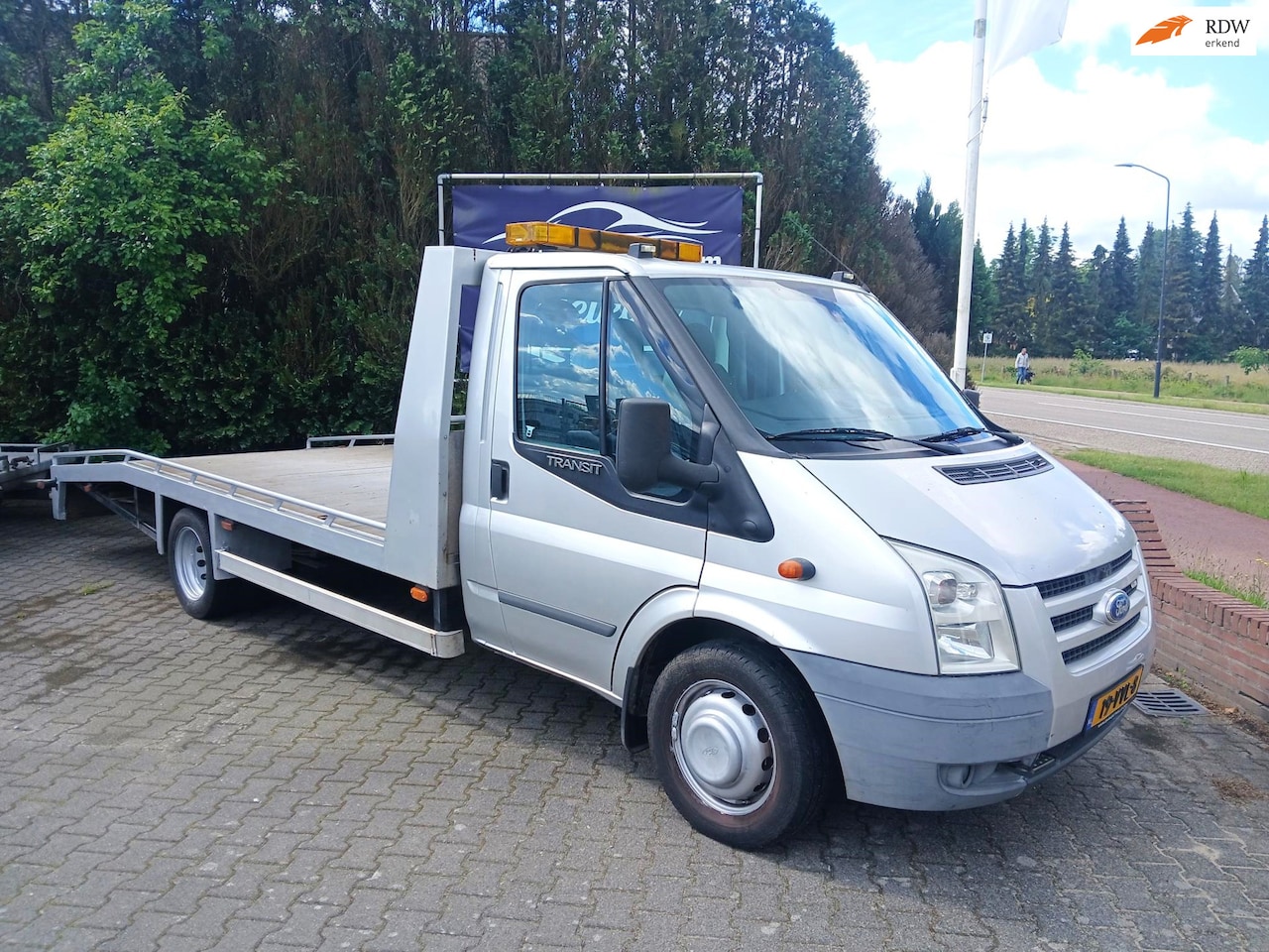 Ford Transit - 350L 2.4 TDCI DC Slechts 158.000 km. Lier, zwaailamp, airco, cruise control, enz. - AutoWereld.nl