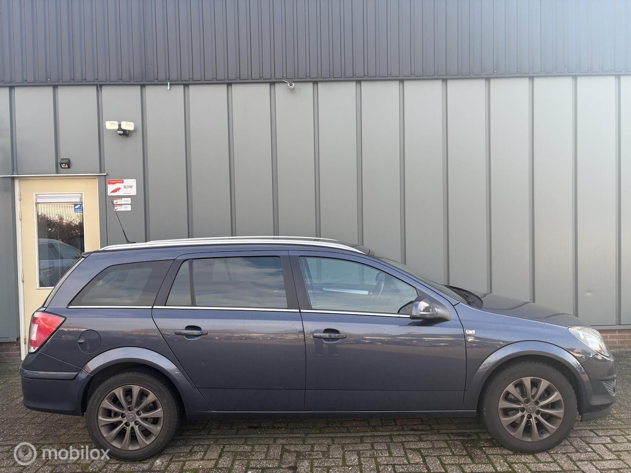 Opel Astra Wagon - 1.6 111 years Edition - APK - NAP - Cruise - Navi - Trekhaak - PDC