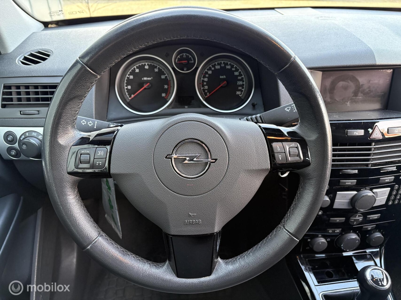 Opel Astra Wagon - 1.6 111 years Edition - APK - NAP - Cruise - Navi - Trekhaak - PDC