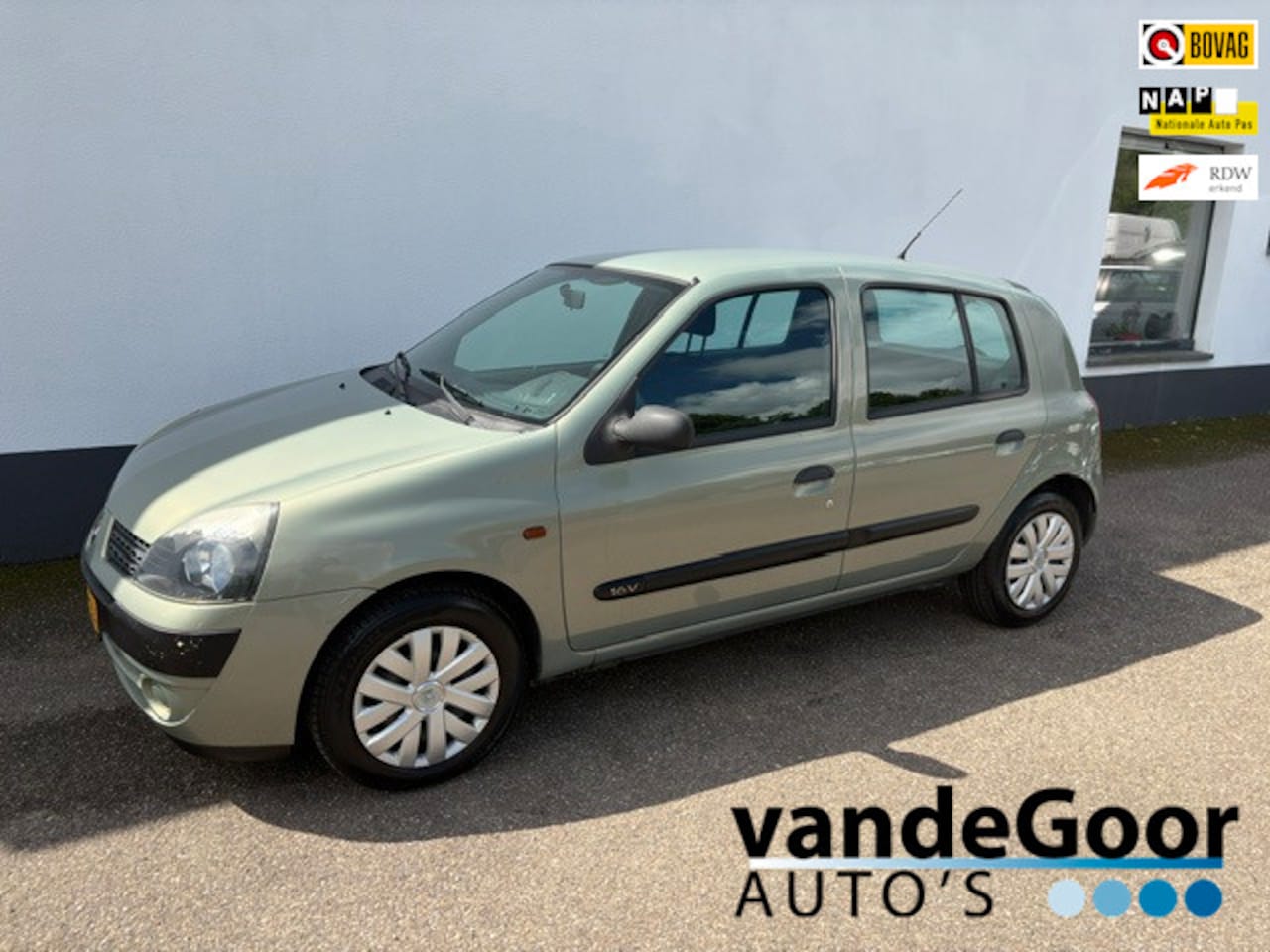 Renault Clio - 1.2-16V Authentique 1.2-16V Authentique, '02, 5-drs, nwe. apk met steekproef, nette auto ! - AutoWereld.nl