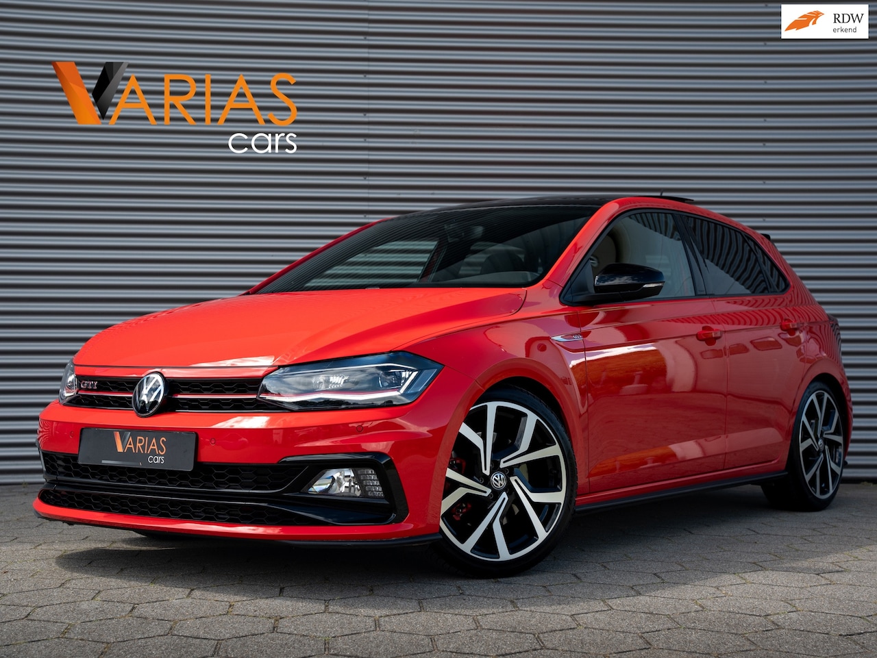 Volkswagen Polo - 2.0 TSI GTI Pano Alcantara Navi Beats VOL!! - AutoWereld.nl