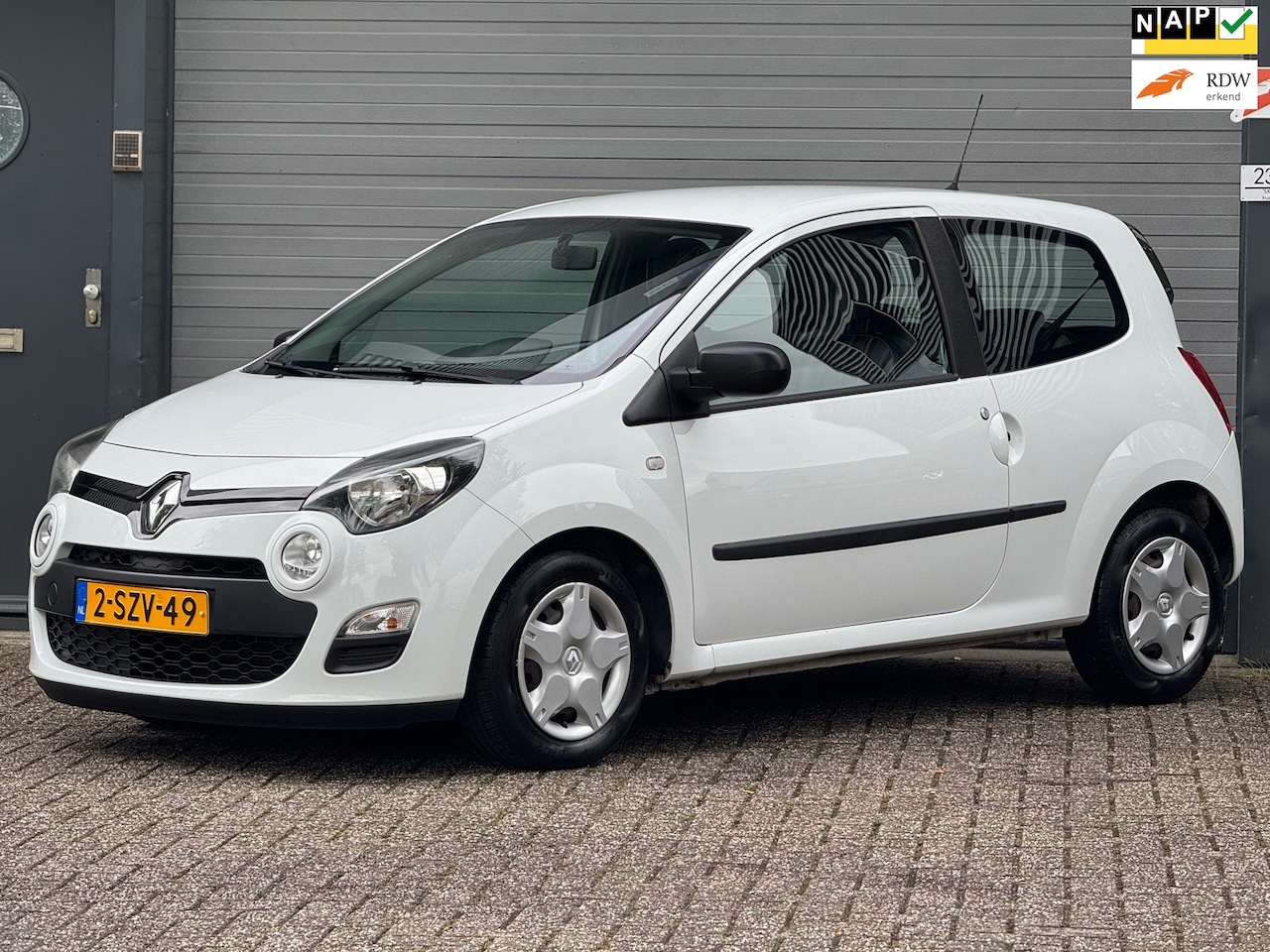 Renault Twingo - 1.2-16V Authentique 1.2 16V Authentique - AutoWereld.nl