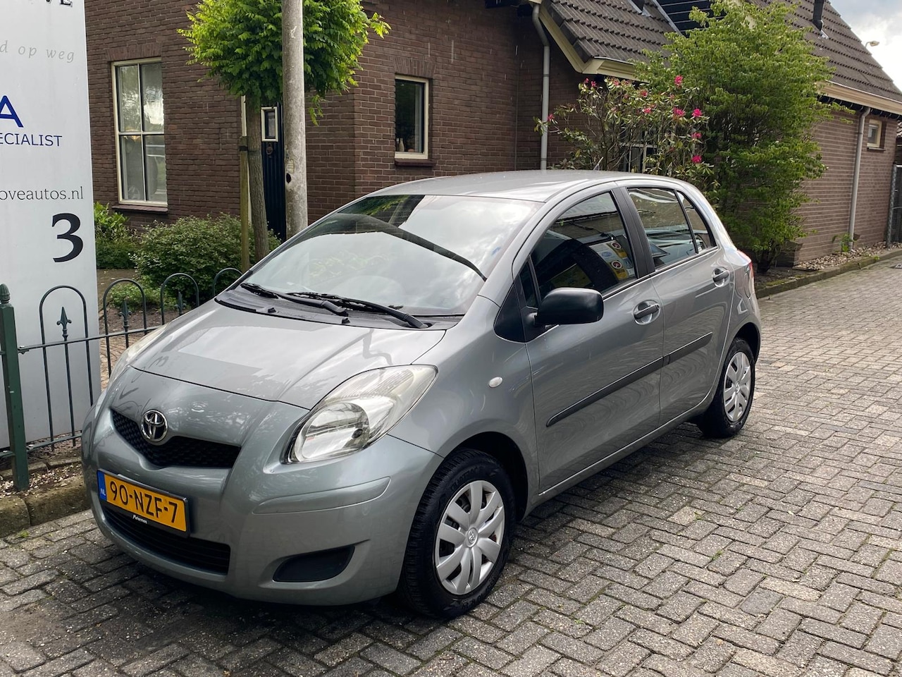 Toyota Yaris - 1.0 VVTi Acces 1.0 VVTi Acces - AutoWereld.nl