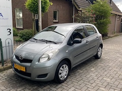 Toyota Yaris - 1.0 VVTi Acces