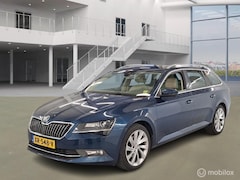 Skoda Superb Combi - 1.4 TSI ACT Style Business Leer/Camera/Xenon
