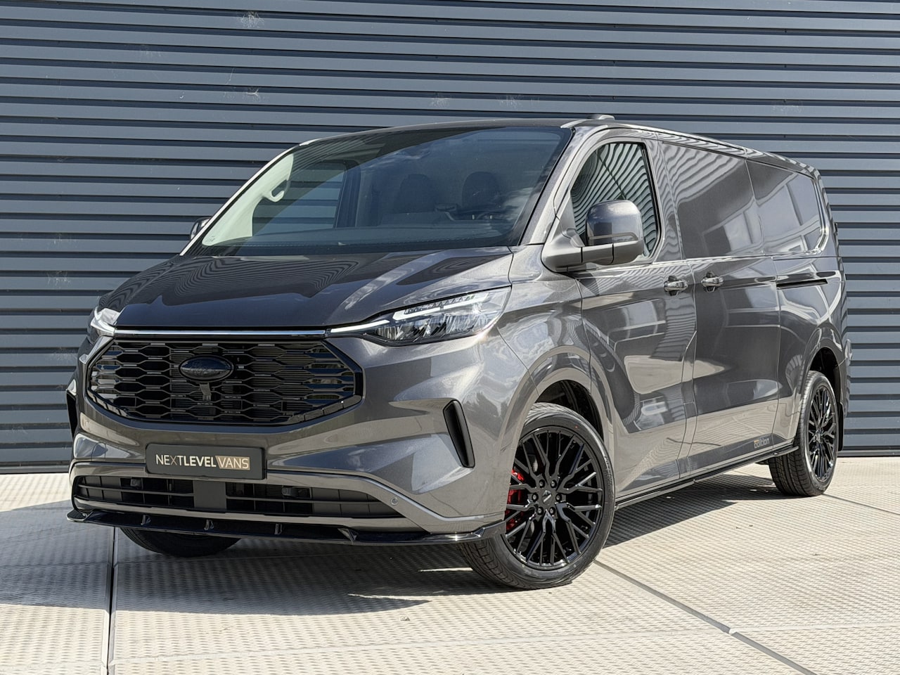 Ford Transit Custom - 320 2.0 TDCI L2H1 Limited 2 x schuifdeur / Camera - AutoWereld.nl