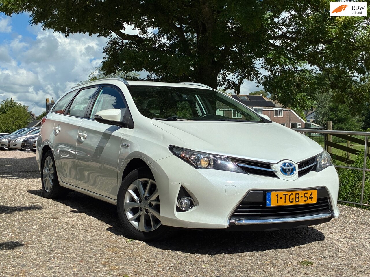 Toyota Auris Touring Sports - 1.8 Hybrid Dynamic | Navi + Camera + Clima Nu € 5.975,-!!! - AutoWereld.nl