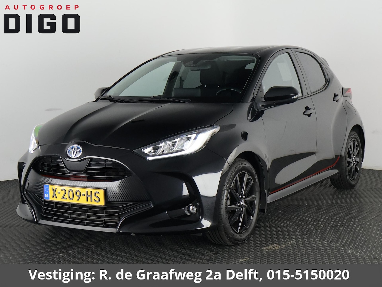 Toyota Yaris - 1.5 Hybrid Black Edition | Apple Carplay & AndroidAUTO | Stoelverwarming | Camera | Privac - AutoWereld.nl