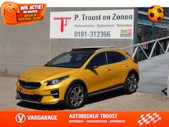 Kia XCeed - 1.4 T-GDi DynamicPlusLine PanoramadakStuurverwarming/Stoelverwarming/Lane assist/Adaptieve