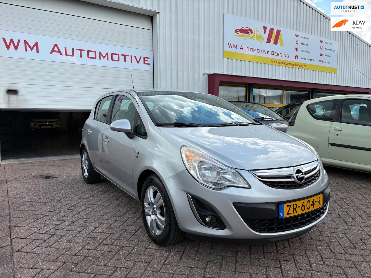 Opel Corsa - 1.2-16V Design Edition AIRCO NAVI - AutoWereld.nl