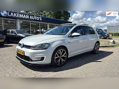 Volkswagen Golf - 1.4 TSI GTE Whiteline Pano Aut NW ACCU Huurkoop Inruil APK Garantie