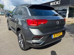 Volkswagen T-Roc - 1.0 TSI Style Panorama Virtual Stuurverw. Camera Led