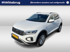 Volkswagen T-Roc - 1.0 TSI Life Trekhaak / App-connect / Parkeersensoren / 16"LM velgen / Virtual Cockpit HAL