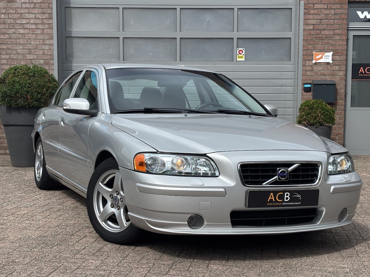 Volvo S60 - 2.4 Nette staat. Goed onderhouden. - AutoWereld.nl