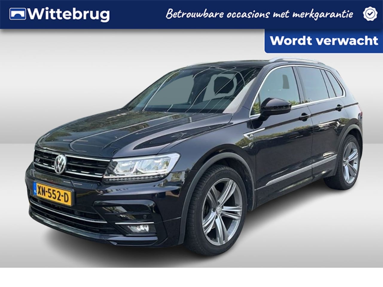 Volkswagen Tiguan - 1.5 TSI R-Line / Digitaal dashboard / Pano / Dyn audio / Navigatie / App connect / 3x R-li - AutoWereld.nl