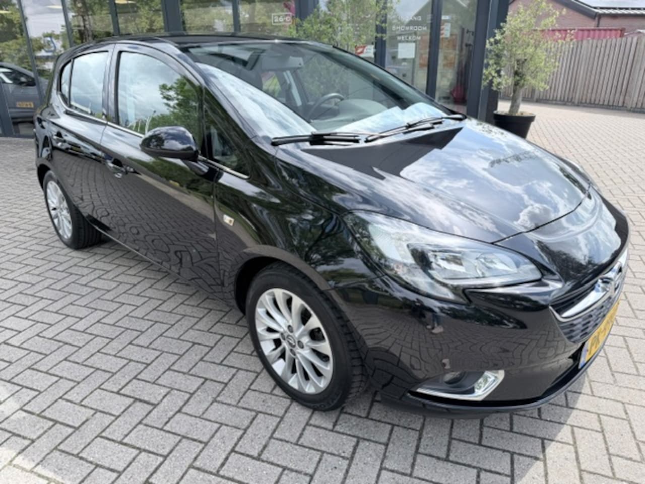 Opel Corsa - 1.4 Innovation Semi-Automatisch | Airco | Apple car play | Cruise control | - AutoWereld.nl