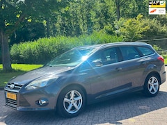 Ford Focus Wagon - 1.6 EcoBoost Titanium/AIRCO/CRUISE/NAVI/PARKEERSENS ACHTER/TREKHAAK