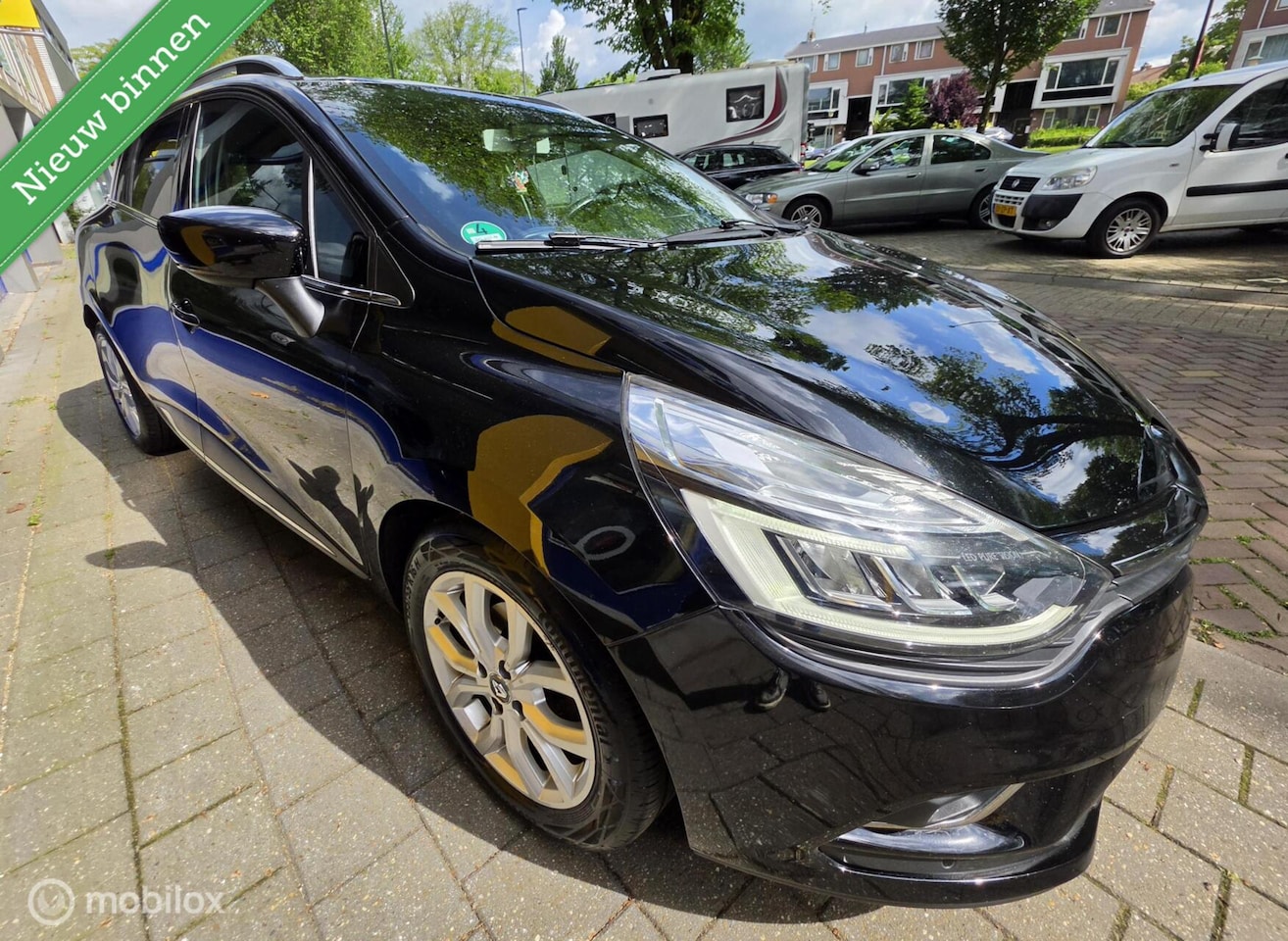 Renault Clio Estate - 0.9 TCe Intens Navigatie - AutoWereld.nl
